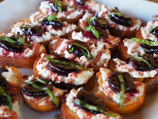 Roasted Cherry and Goat Cheese Crostini